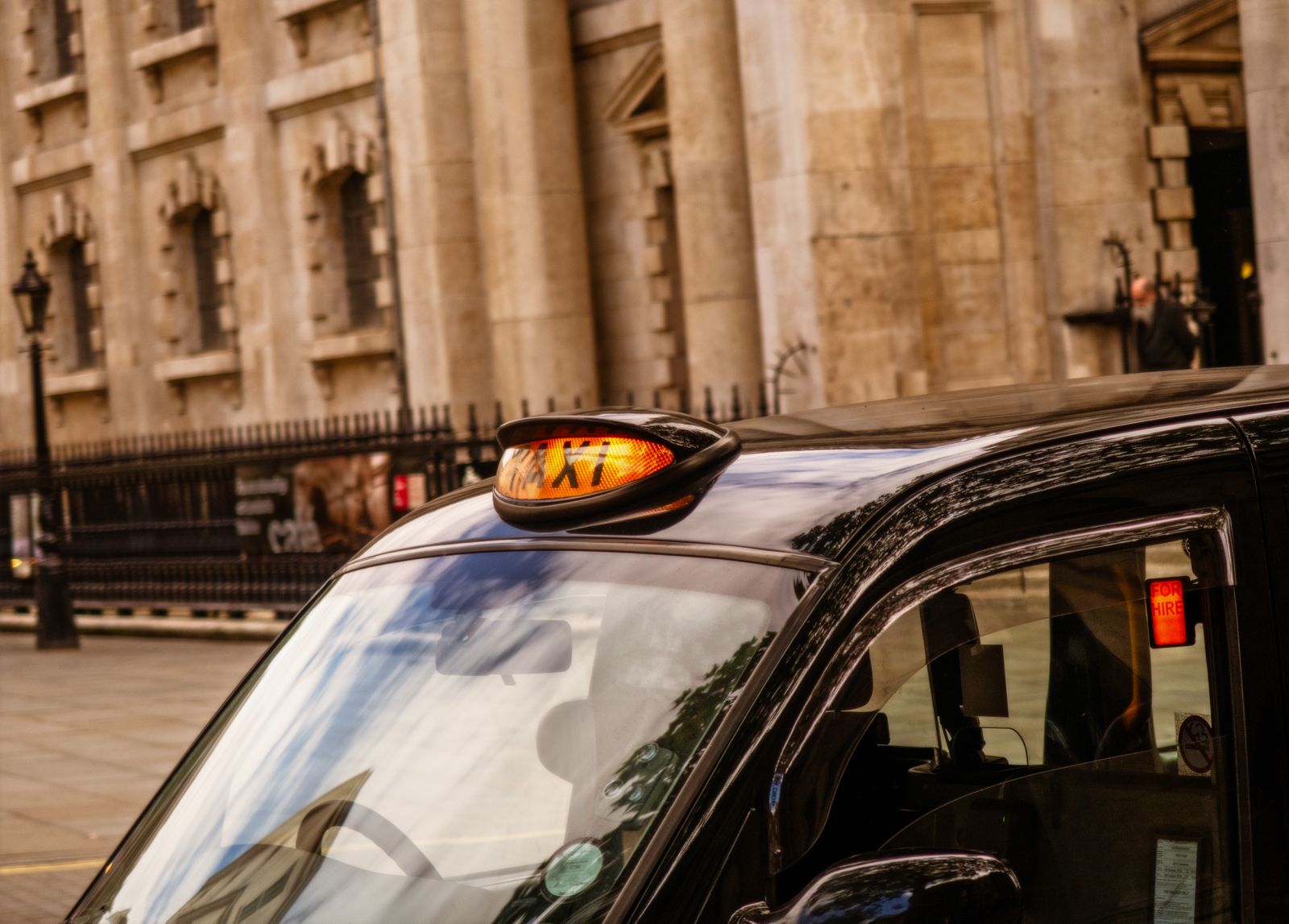 School Run Stress in 2026: Why More UK Parents Are Turning to Private Hire for Safe and Reliable School Drops